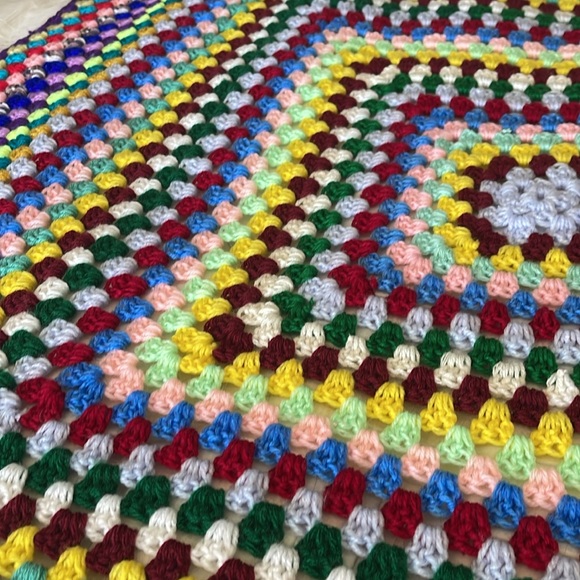 Cozy and Colorful Handmade Afghan Lap Blanket Throw - Picture 1 of 7